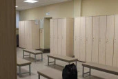 Административное здание банка, площадь 9130 кв. м, кадастровый номер 86:11:0102011:43, а также земельный участок площадь 9135 кв. м, з, кадастровый номер 86:11:0101008:81.